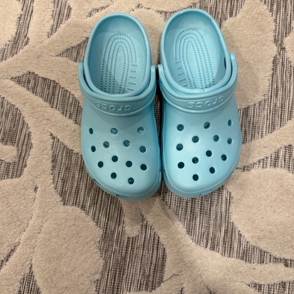 CROCS womens Water Shoes - Sky Blue